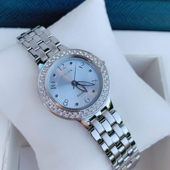 **BRAND NEW** Citizen Eco-Drive Silhouette Blue Dial Stainless Steel Ladies Watc - Picture 4 of 8